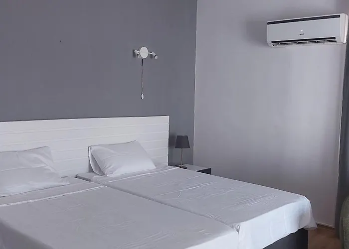 Han/Misafirhane Lighthouse Girne